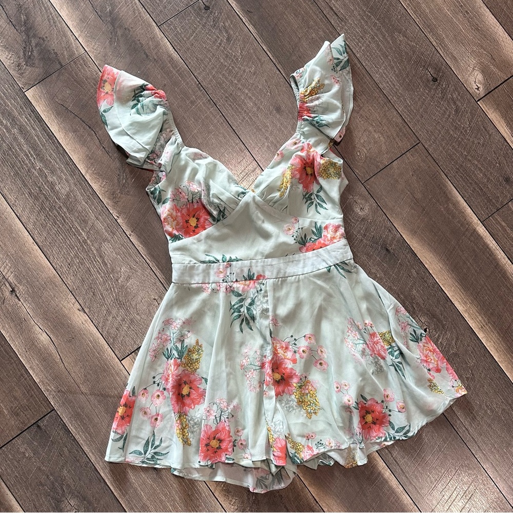 Chicways Floral Flutter Sleeve Romper